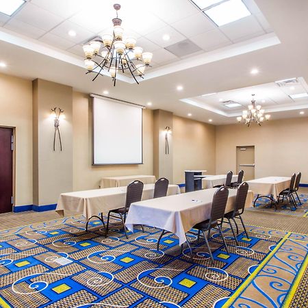 Holiday Inn Express & Suites - Albany Airport - Wolf Road By Ihg Zewnętrze zdjęcie