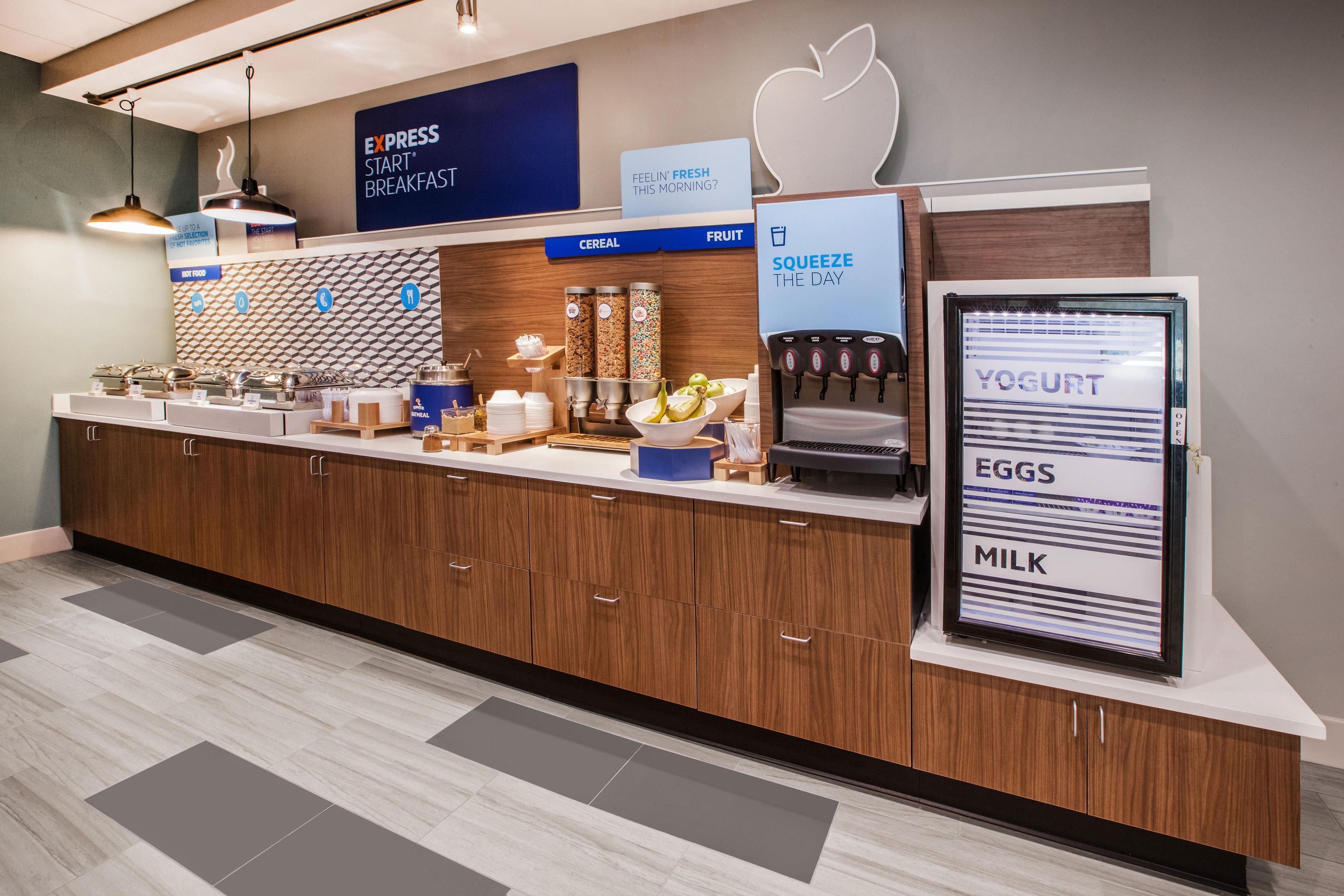 Holiday Inn Express & Suites - Albany Airport - Wolf Road By Ihg Zewnętrze zdjęcie