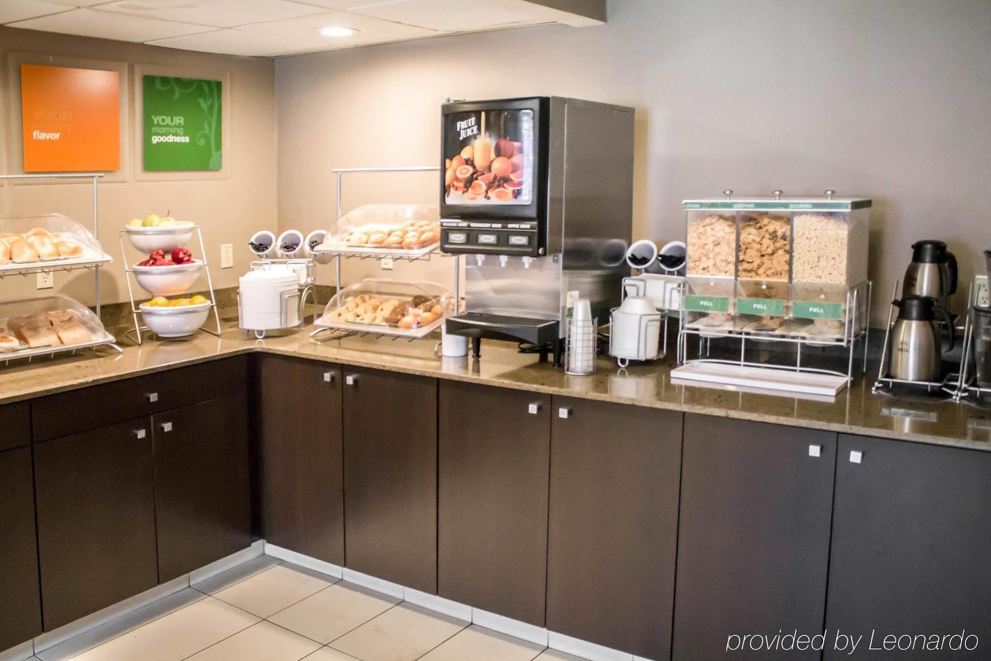 Holiday Inn Express & Suites - Albany Airport - Wolf Road By Ihg Zewnętrze zdjęcie